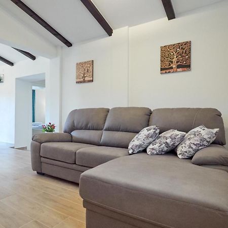 Casa Valla By Rent Istria Бузет Номер фото